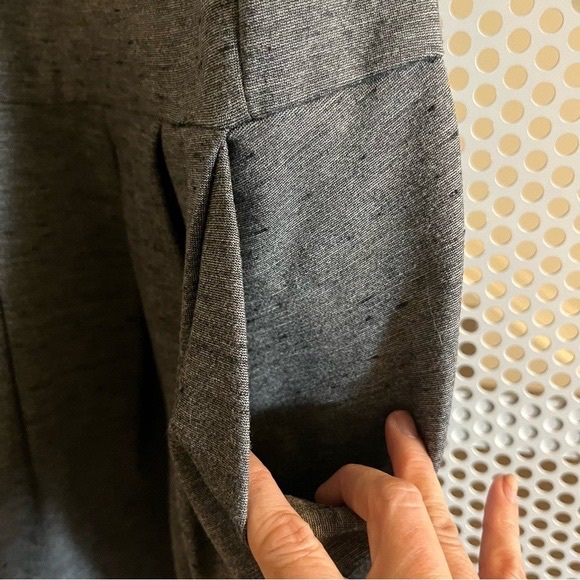 Aritzia Wilfred Pompe Knit Dress Size 10 in Charcoal Grey. Fit and flare. GUC - Picture 7 of 8